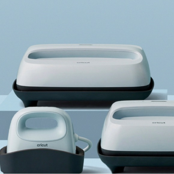 Cricut heat press, mini, medium, and large